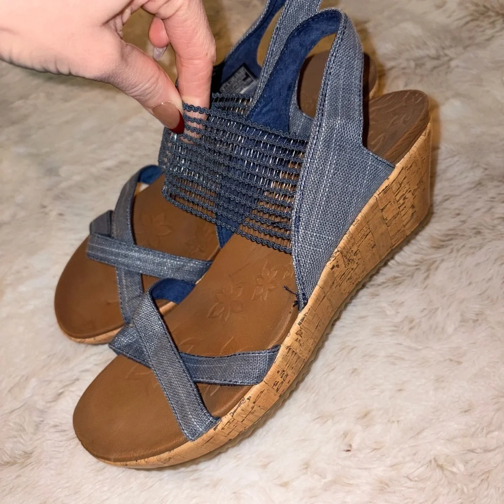Skechers Beverlee High Tea Wedge Sandals Size 8 Black Yoga Foam Comfort 💙 - Picture 4 of 8